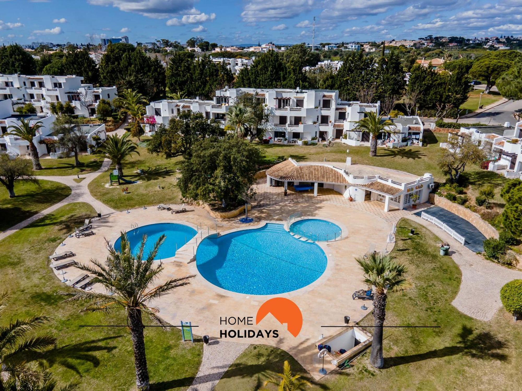 #294 T2 Com Amplo Terraco By Holidays Apartment