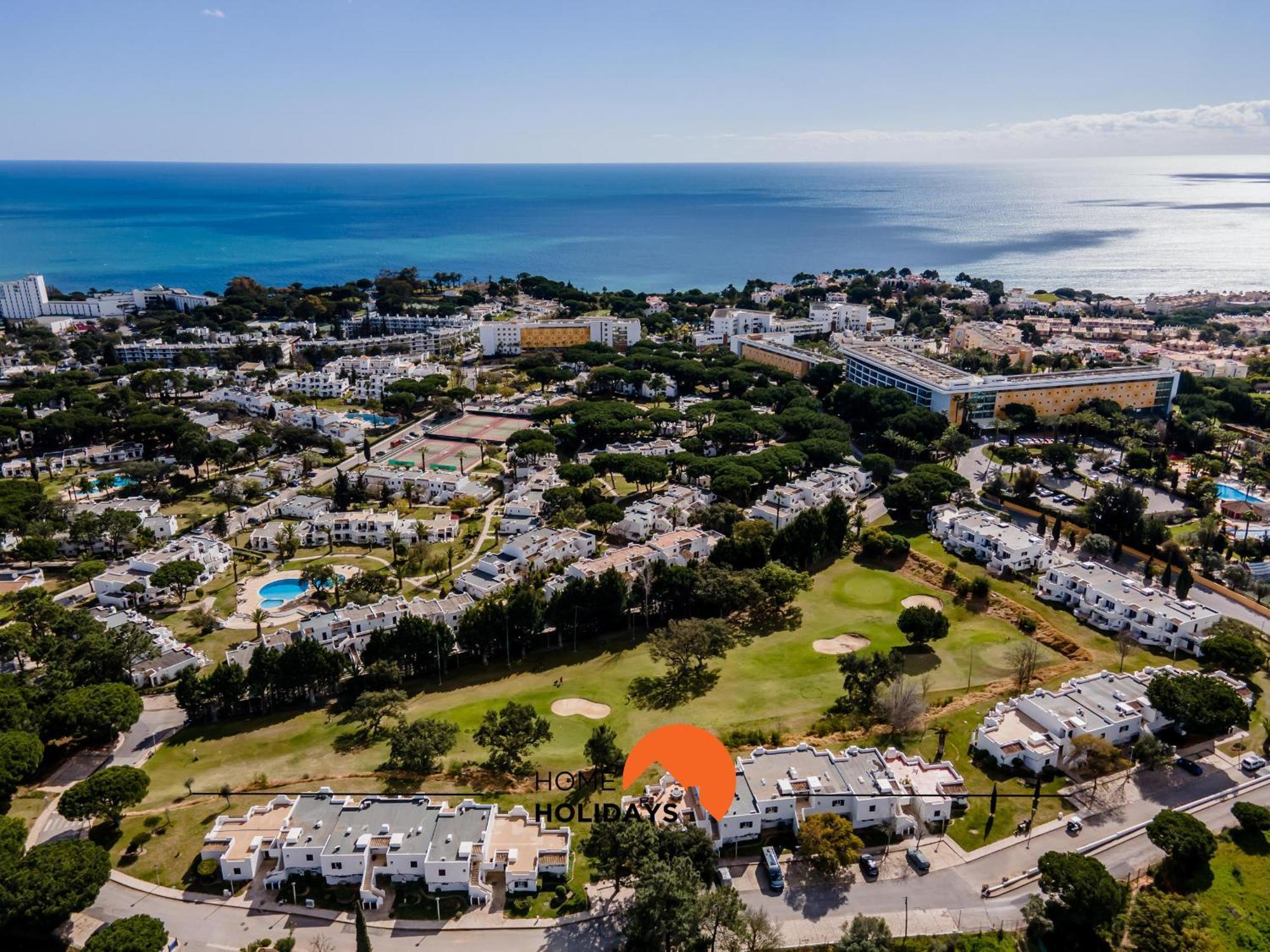 #294 T2 Com Amplo Terraco By Holidays Apartment *